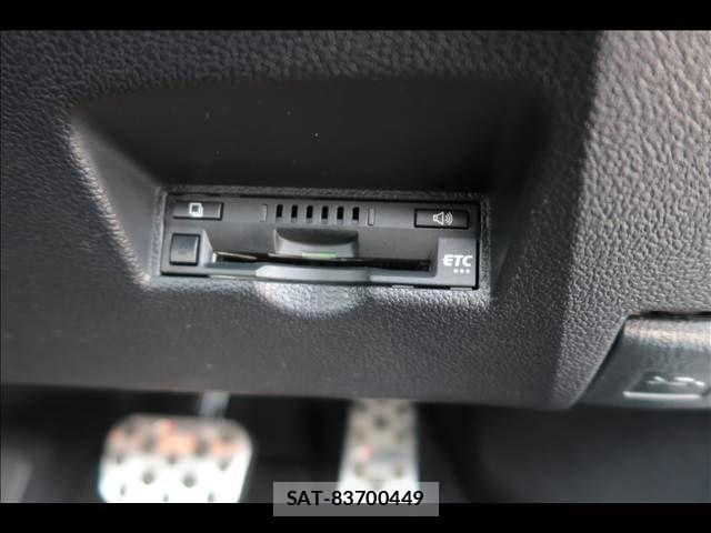 Toyota PRIUS 2016-10 8316467-28