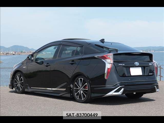 Toyota PRIUS 2016-10 8316467-3