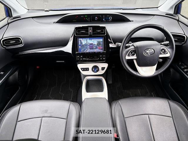 Toyota PRIUS 2016-10 8316481-1