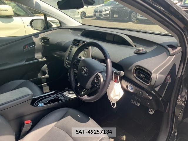 Toyota PRIUS 2022-03 8316437-15