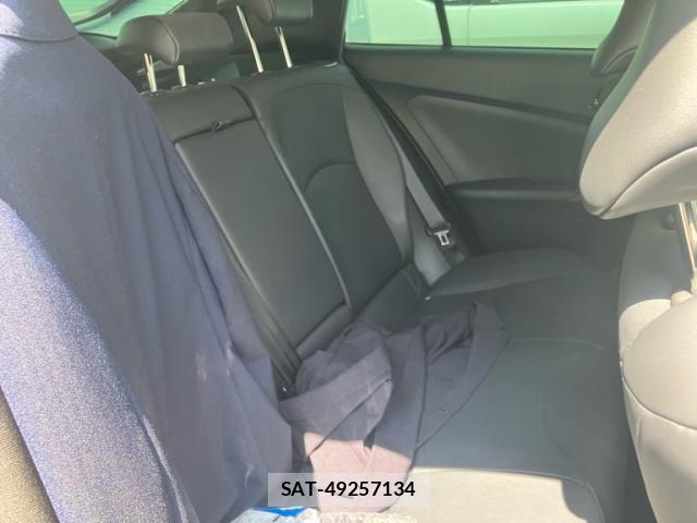 Toyota PRIUS 2022-03 8316437-17