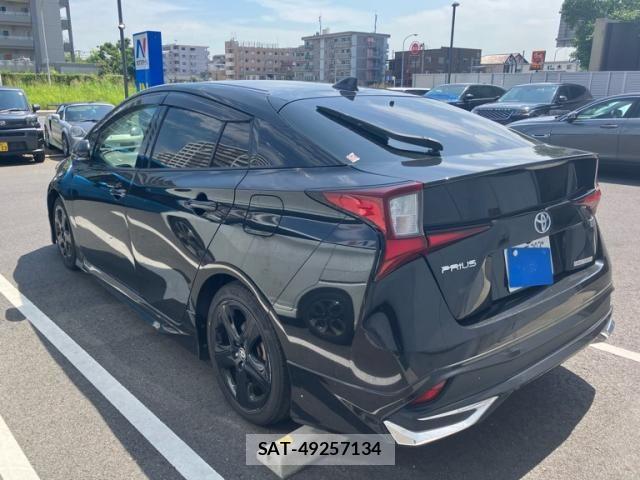 Toyota PRIUS 2022-03 8316437-6
