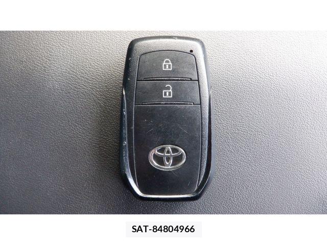 Toyota PRIUS 2023-10 8316433-26
