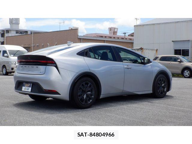 Toyota PRIUS 2023-10 8316433-2