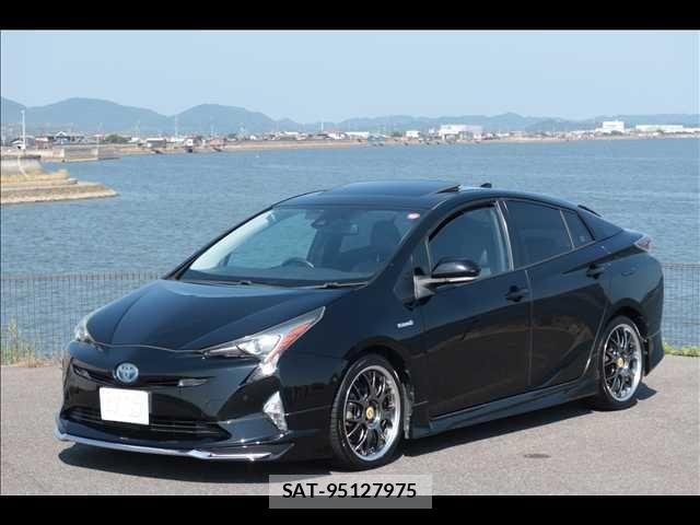 Toyota PRIUS 2016-07 8316477-0
