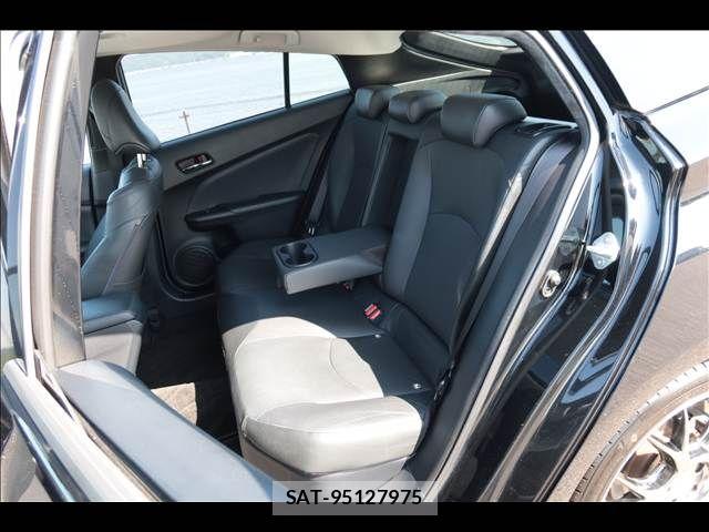 Toyota PRIUS 2016-07 8316477-17