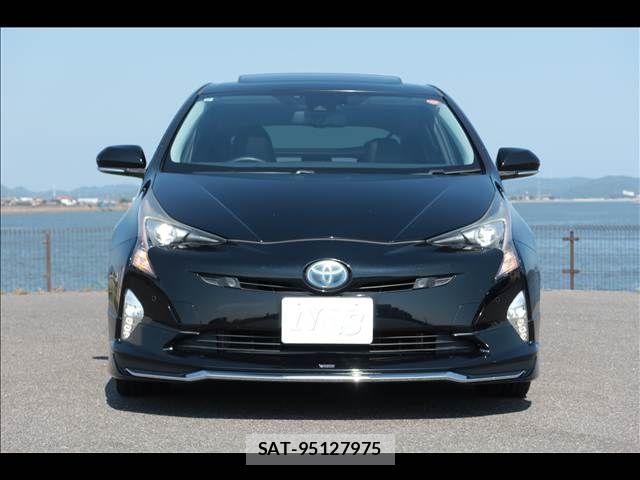 Toyota PRIUS 2016-07 8316477-1