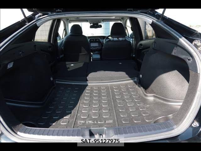 Toyota PRIUS 2016-07 8316477-19