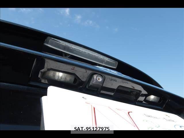Toyota PRIUS 2016-07 8316477-22