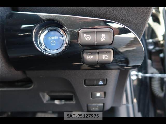 Toyota PRIUS 2016-07 8316477-24