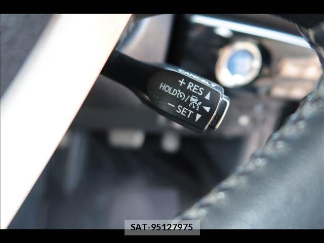 Toyota PRIUS 2016-07 8316477-29