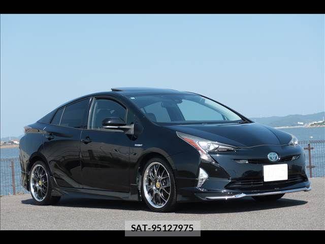 Toyota PRIUS 2016-07 8316477-5