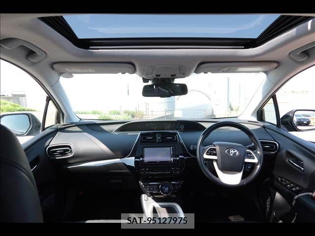 Toyota PRIUS 2016-07 8316477-8