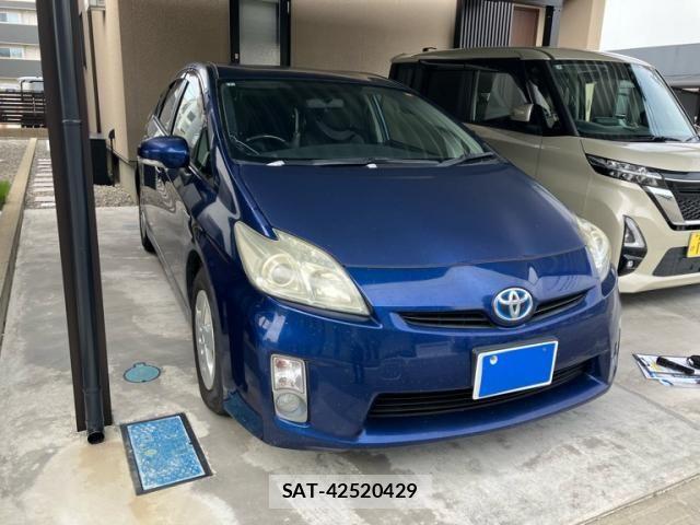 Toyota PRIUS 2010-03 8316541-1
