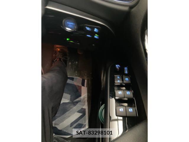 Toyota PRIUS 2016-01 8316479-15
