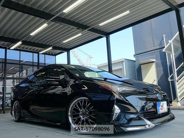 Toyota PRIUS 2017-12 8316446-11