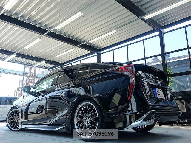 Toyota PRIUS 2017-12 8316446-14