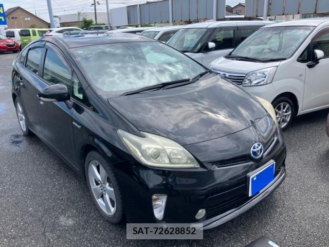 Toyota PRIUS 2013-09 8316545-1