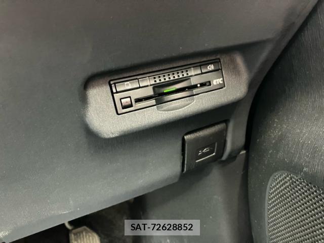 Toyota PRIUS 2013-09 8316545-20