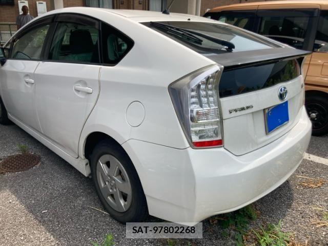 Toyota PRIUS 2009-09 8316537-5
