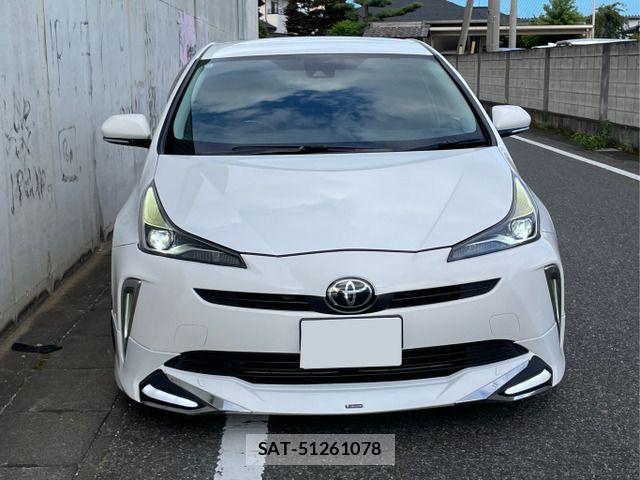 Toyota PRIUS 2019-06 8316478-1