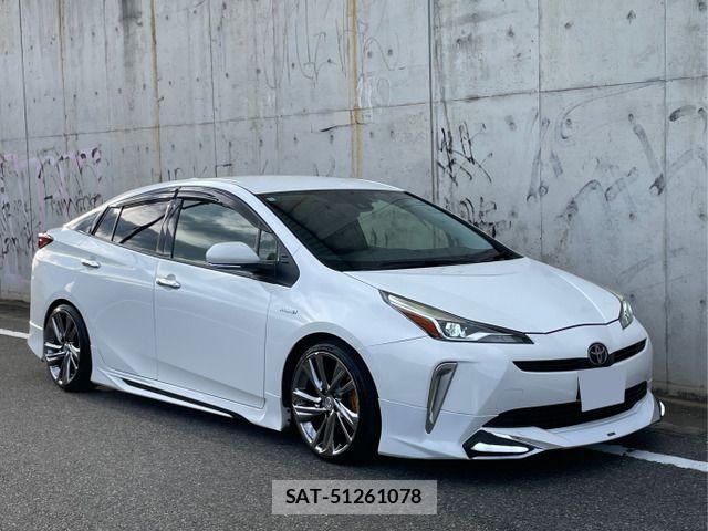 Toyota PRIUS 2019-06 8316478-2