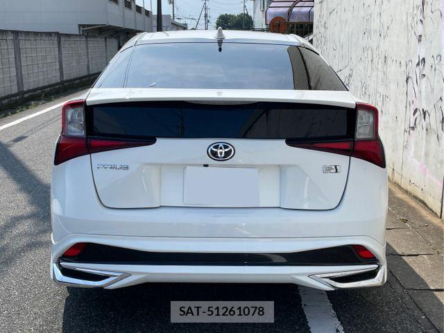 Toyota PRIUS 2019-06 8316478-4