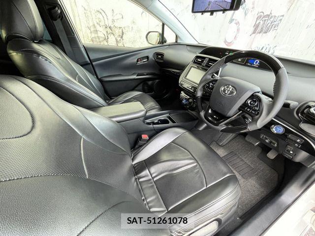 Toyota PRIUS 2019-06 8316478-8