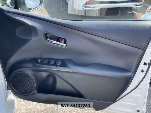 Toyota PRIUS 2019-09 8316473-16