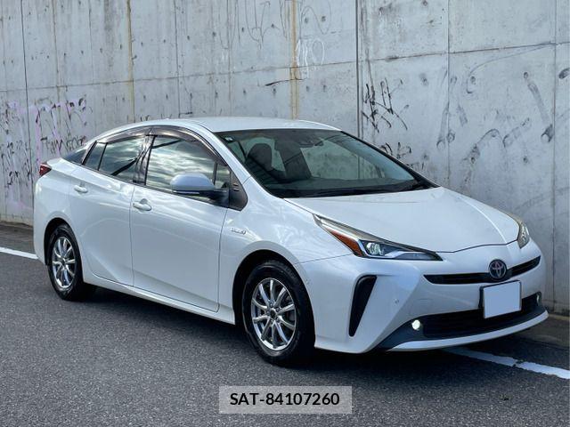 Toyota PRIUS 2019-09 8316473-2