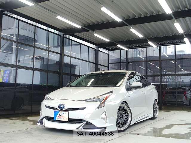 Toyota PRIUS 2016-12 8316449-2