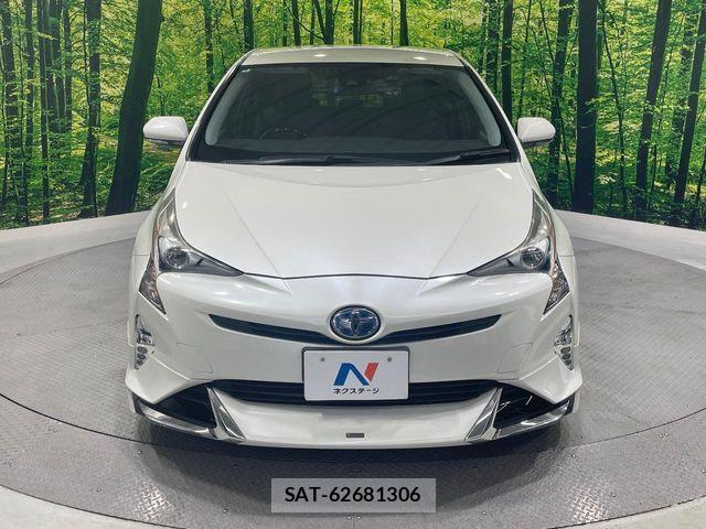 Toyota PRIUS 2016-03 8316439-12