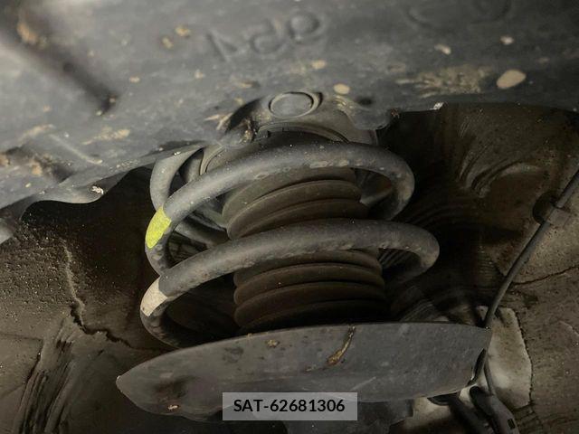 Toyota PRIUS 2016-03 8316439-18