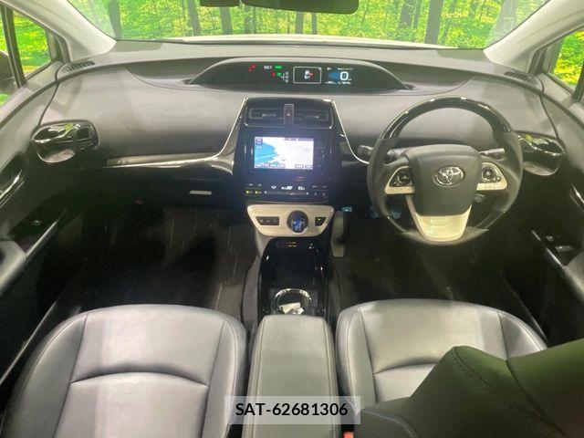 Toyota PRIUS 2016-03 8316439-1