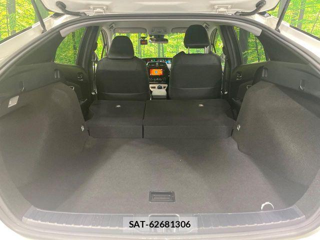 Toyota PRIUS 2016-03 8316439-8
