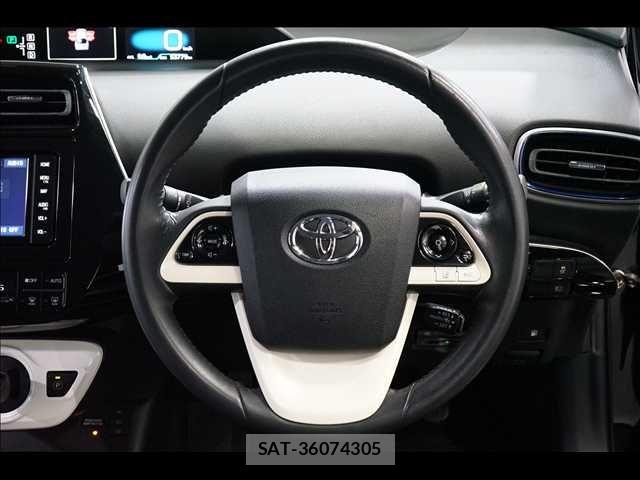 Toyota PRIUS 2016-06 8316445-9