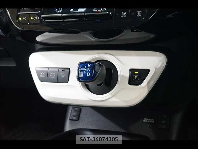 Toyota PRIUS 2016-06 8316445-11