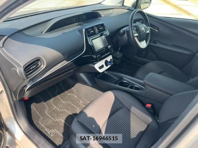 Toyota PRIUS 2015-12 8316486-12