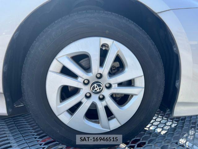 Toyota PRIUS 2015-12 8316486-21