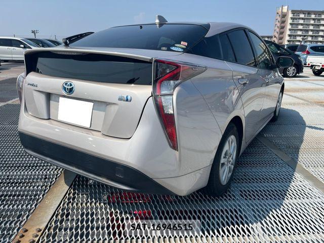 Toyota PRIUS 2015-12 8316486-4