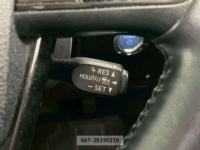 Toyota PRIUS 2019-08 8316475-3