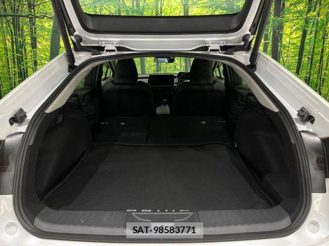 Toyota PRIUS 2024-12 8316421-9