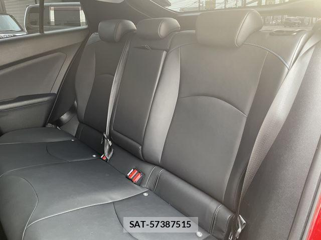 Toyota PRIUS 2016-02 8316497-11