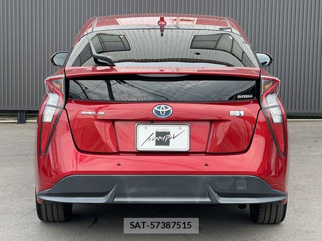 Toyota PRIUS 2016-02 8316497-4
