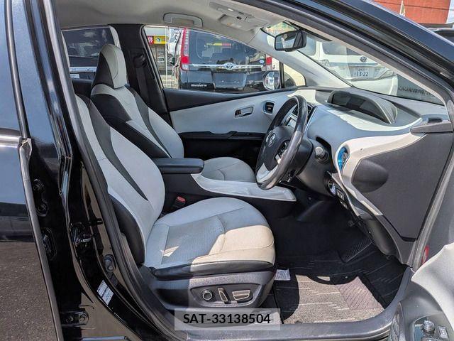 Toyota PRIUS 2016-01 8316482-10
