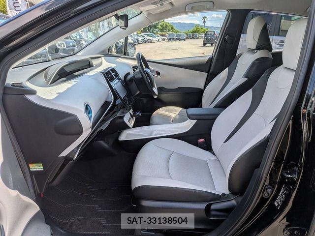 Toyota PRIUS 2016-01 8316482-11