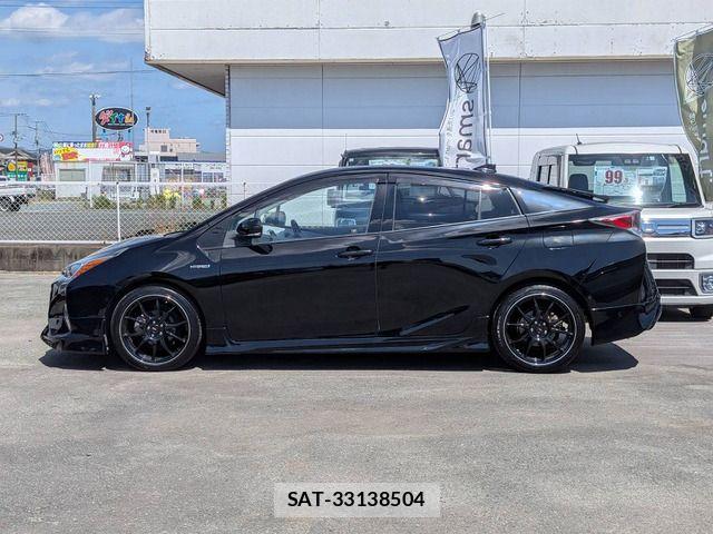 Toyota PRIUS 2016-01 8316482-4