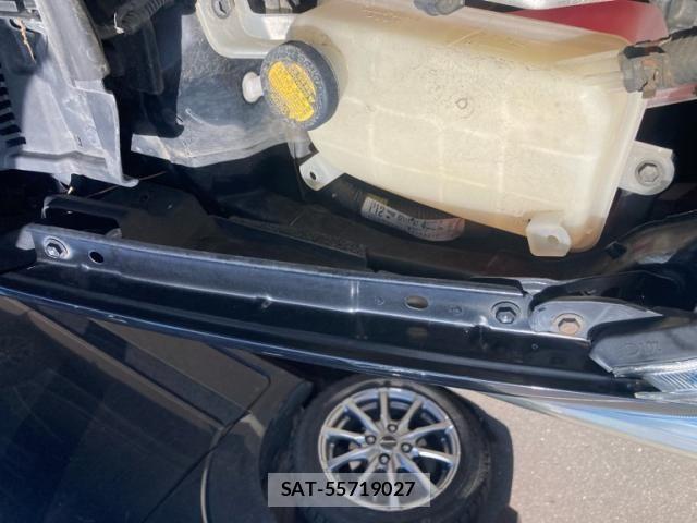Toyota PRIUS 2011-08 8316538-21