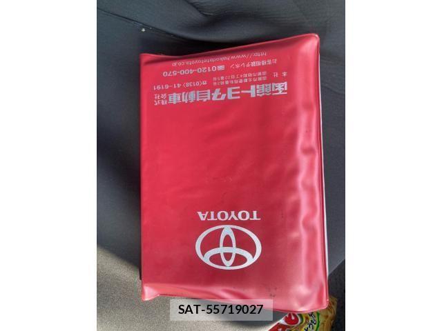 Toyota PRIUS 2011-08 8316538-23