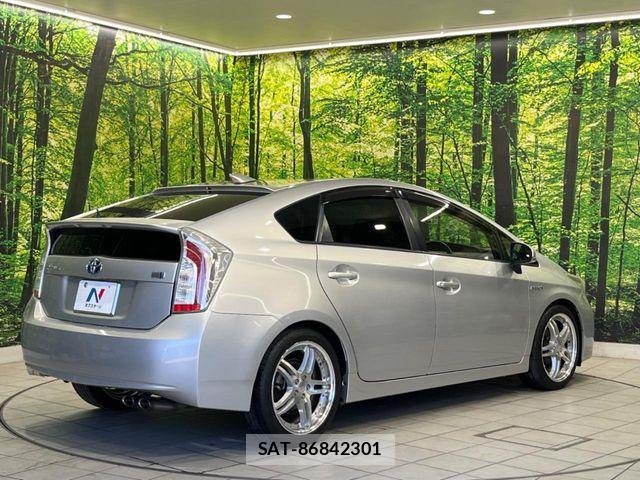 Toyota PRIUS 2013-03 8316514-16